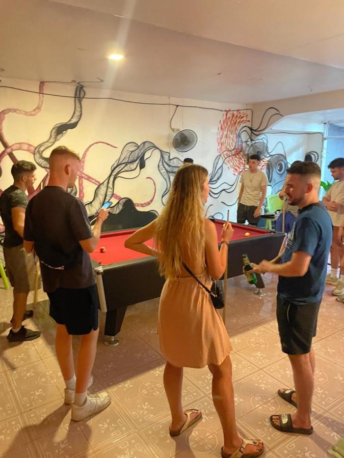 Revolution Koh Tao Hostel Εξωτερικό φωτογραφία
