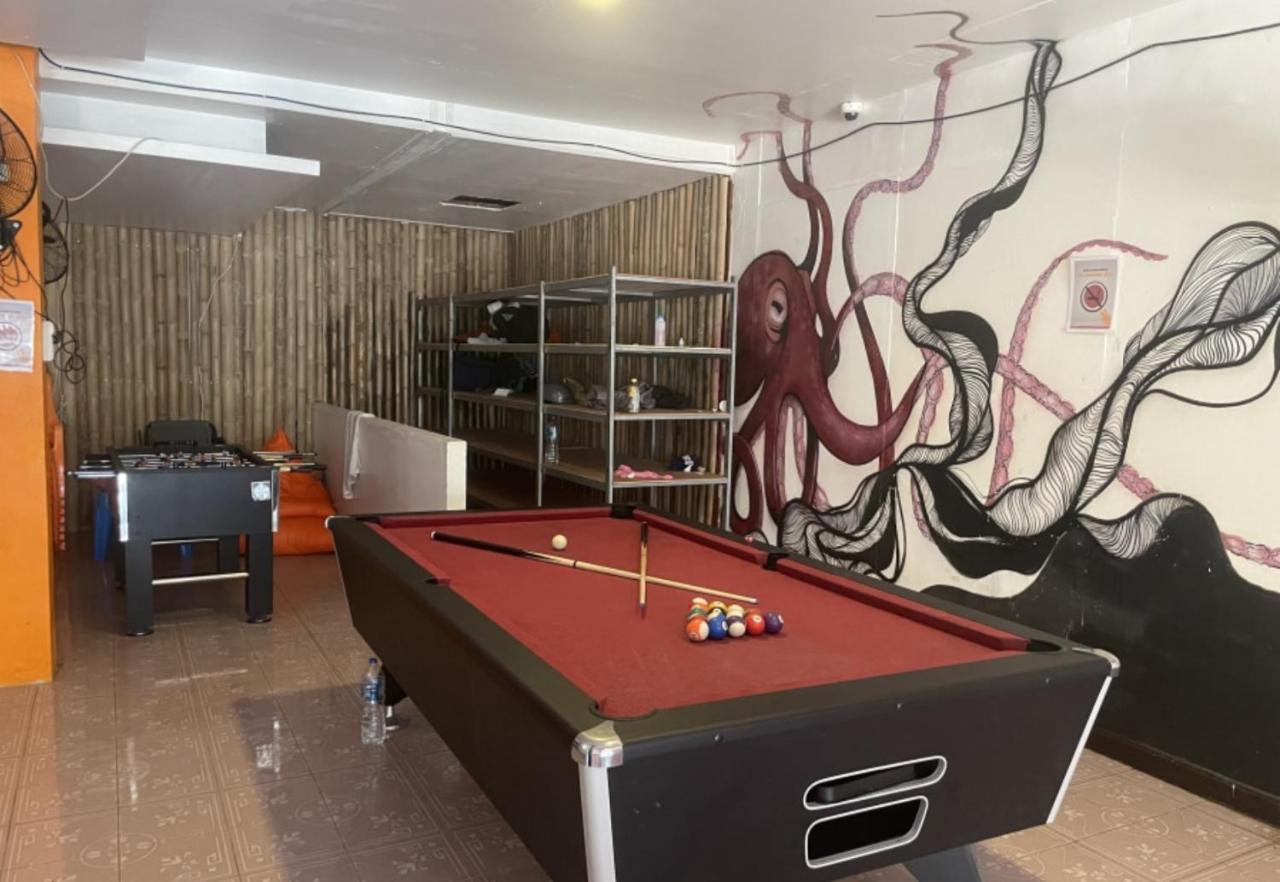 Revolution Koh Tao Hostel Εξωτερικό φωτογραφία