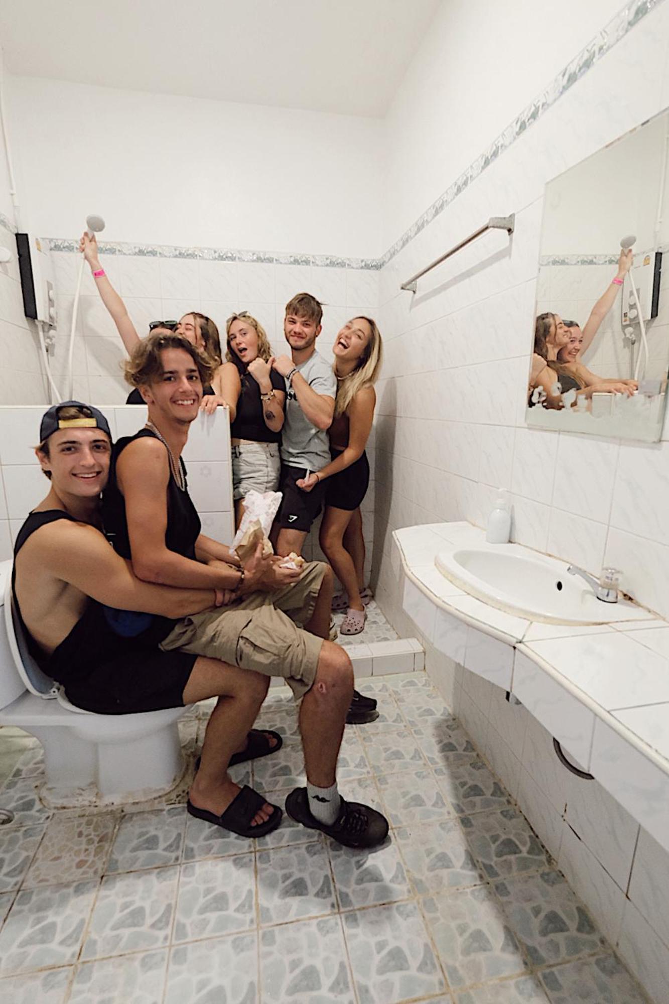 Revolution Koh Tao Hostel Εξωτερικό φωτογραφία